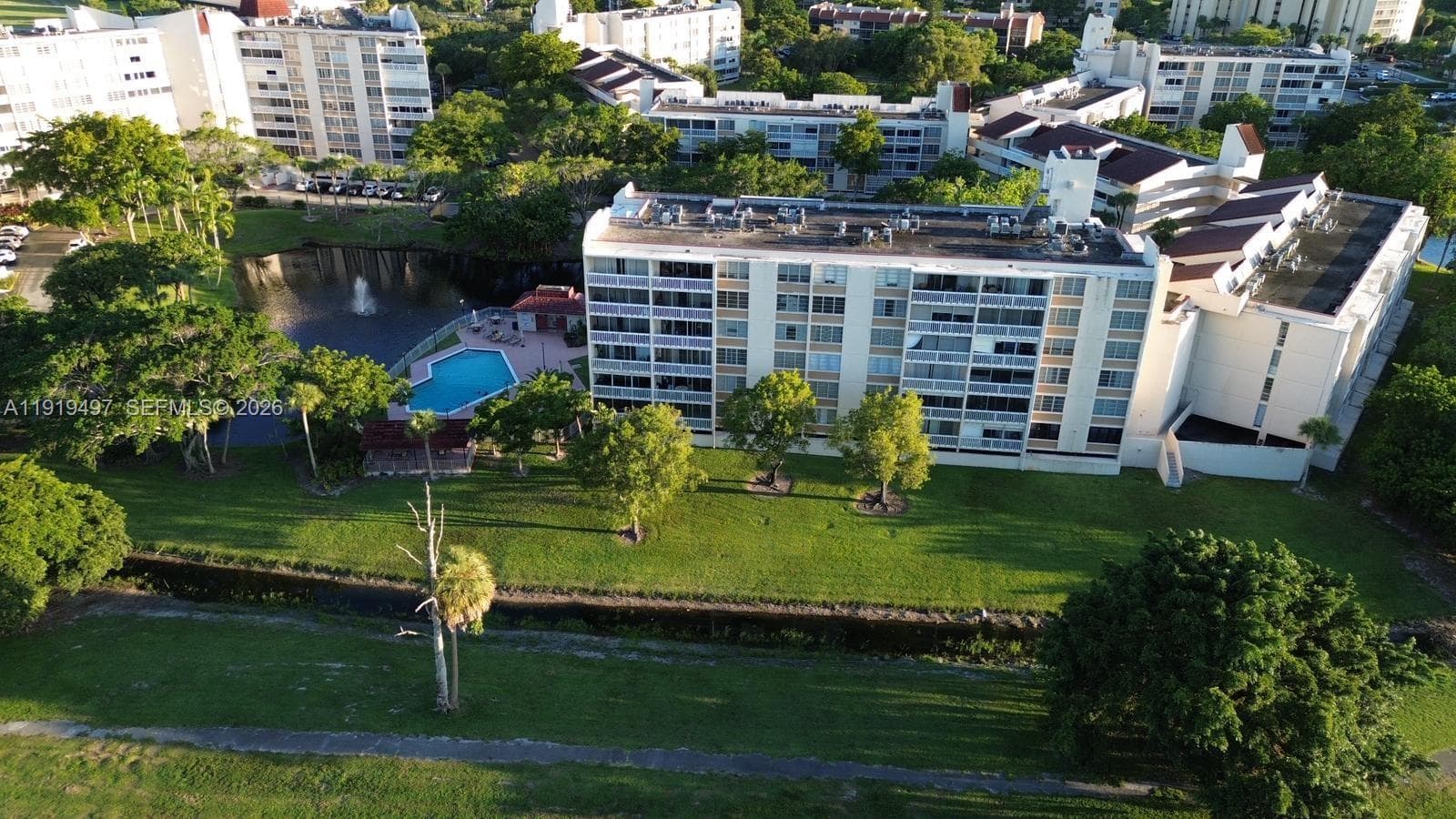 7051 Environ Blvd # 436, Lauderhill, FL 33319 — zdjęcie 2