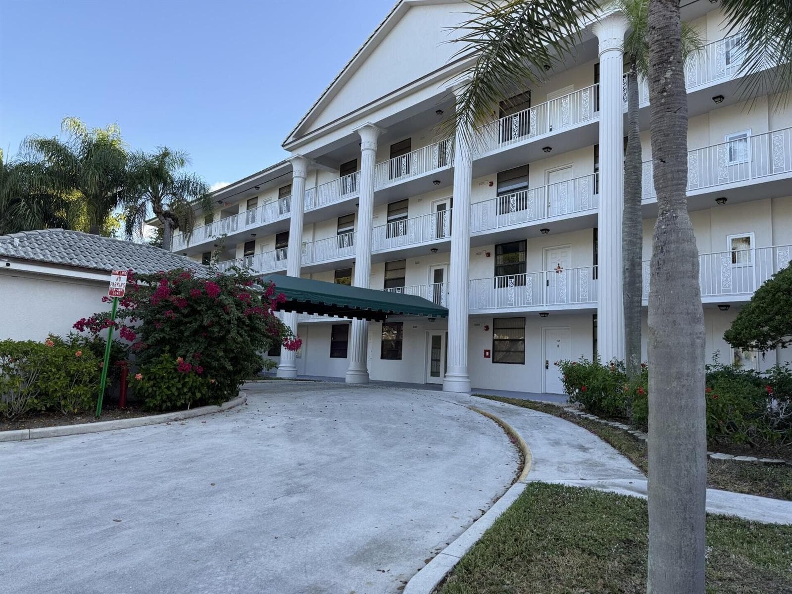 3710 Whitehall Drive # 401, West Palm Beach, FL 33401 — zdjęcie 2