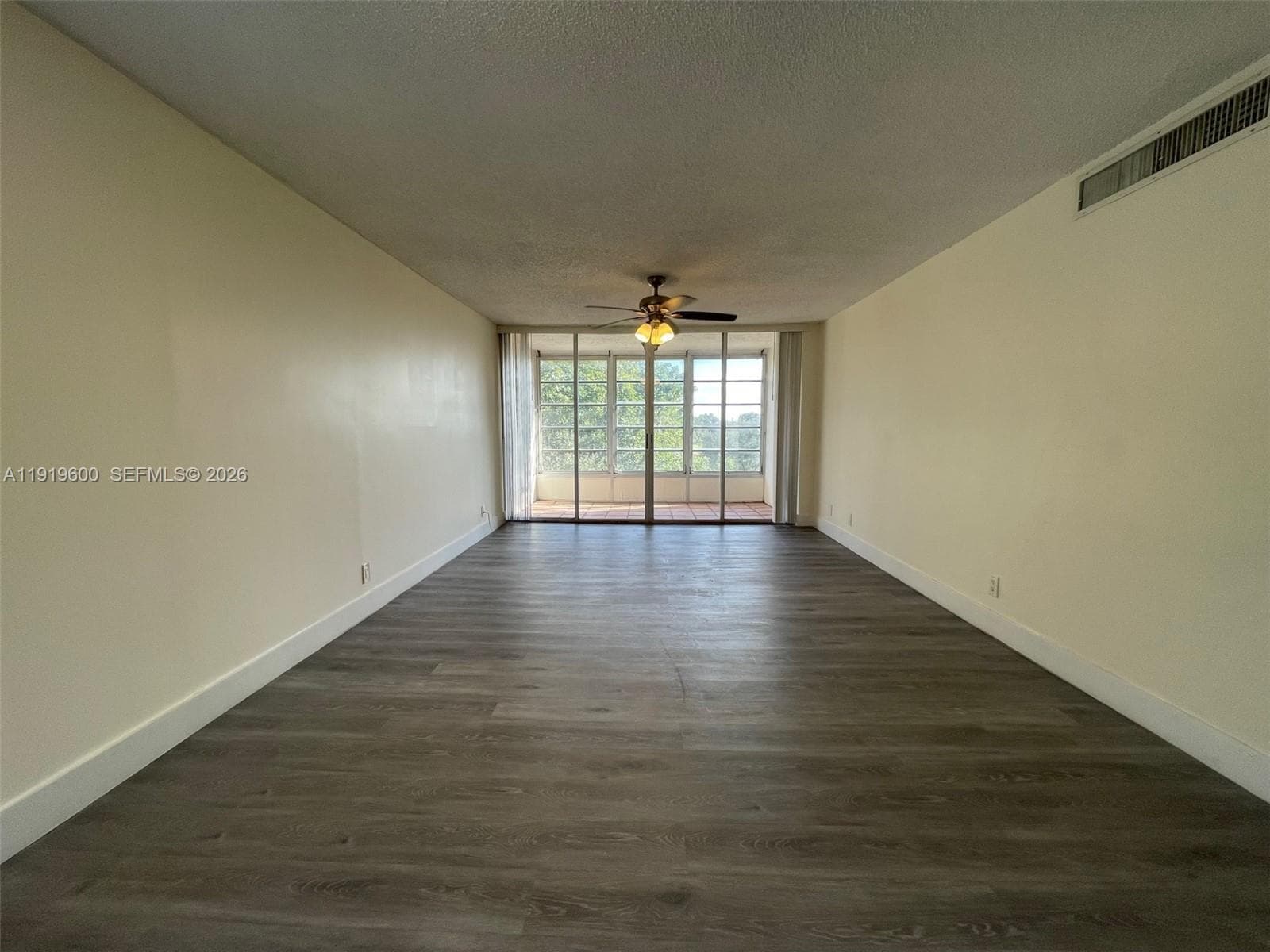 9471 Evergreen Pl # 401, Davie, FL 33324 — zdjęcie 5