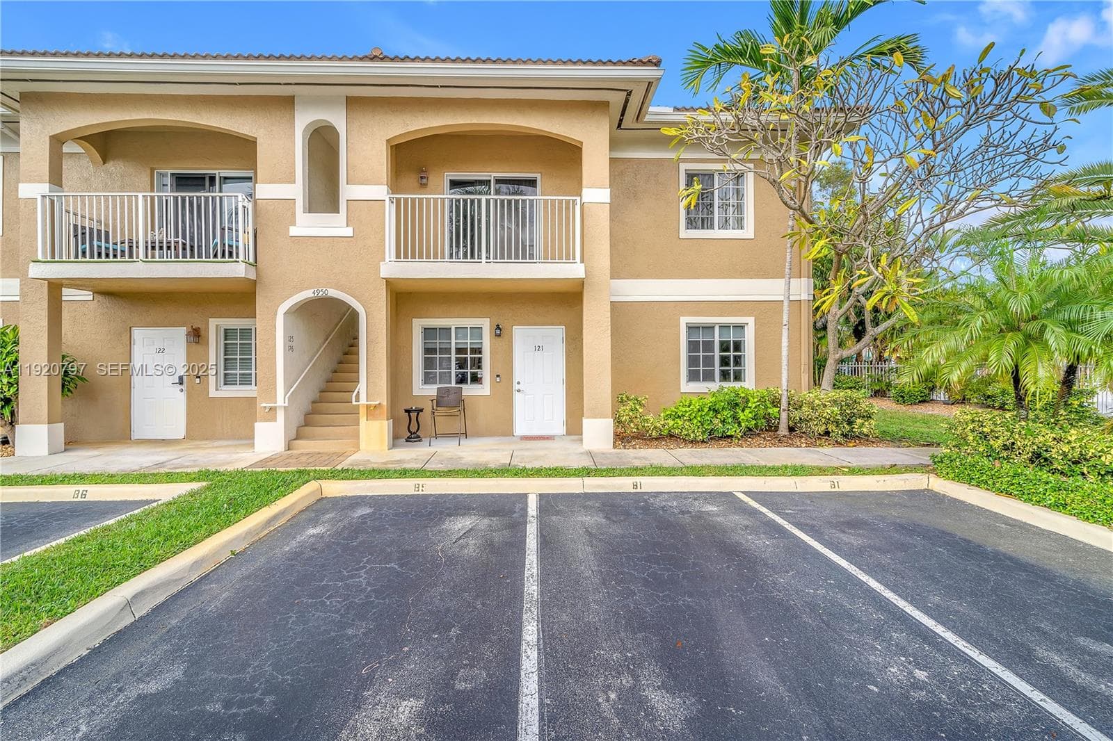 4950 Washington St # 1, Hollywood, FL 33021 — zdjęcie 2