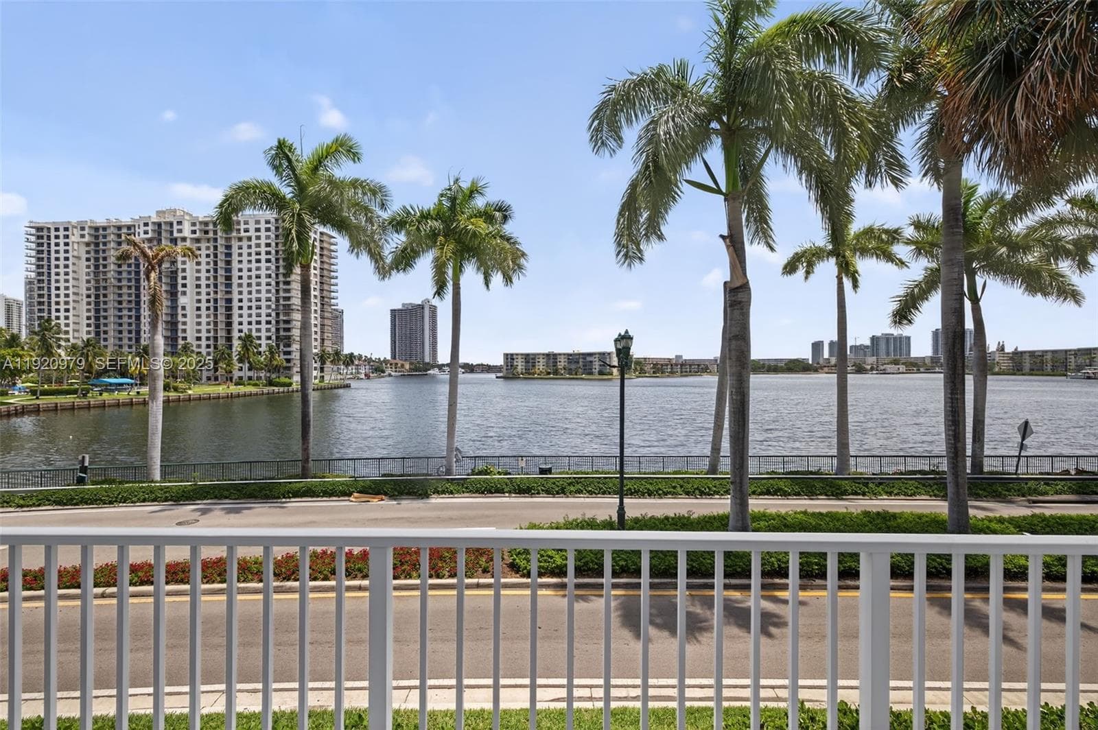 2851 NE 183rd St # 216E, Aventura, FL 33160 — zdjęcie 2