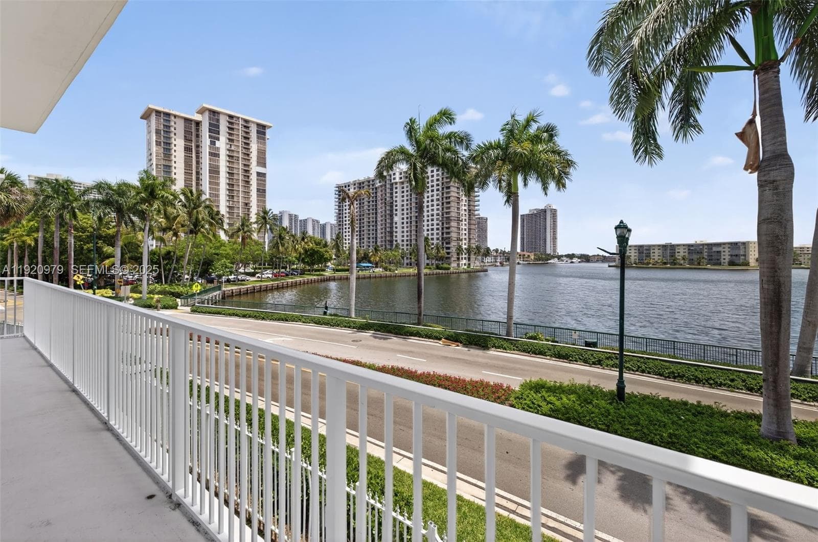 2851 NE 183rd St # 216E, Aventura, FL 33160 — zdjęcie 3