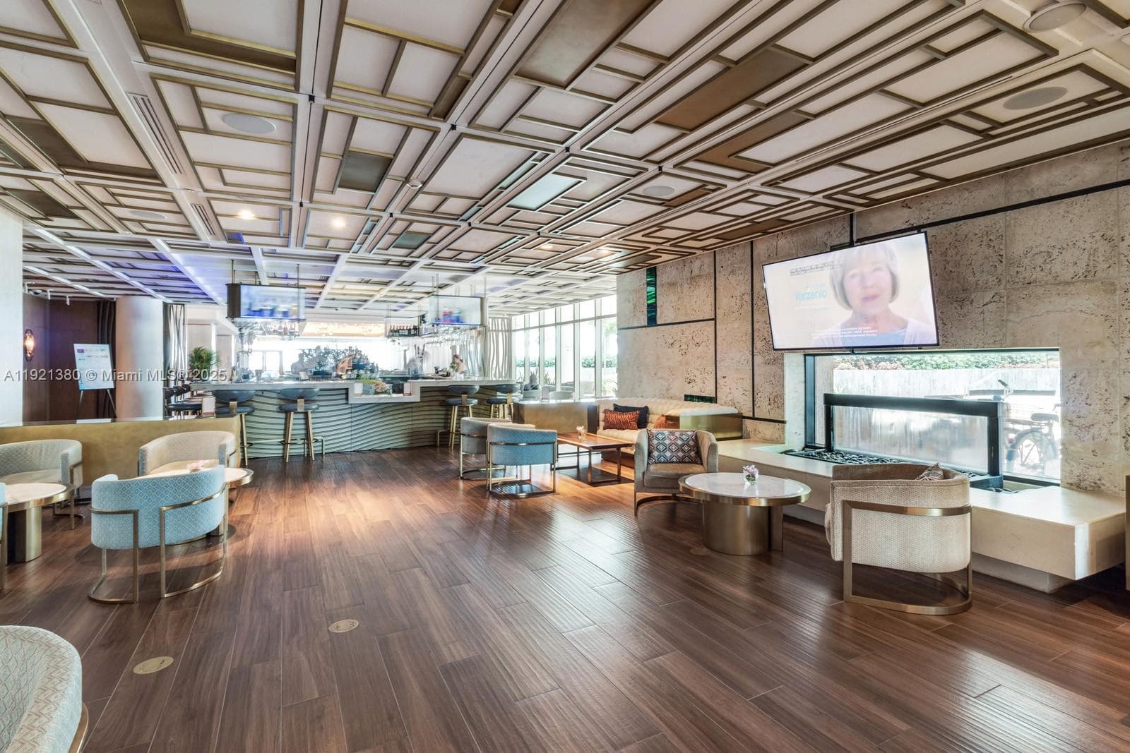 6801 Collins Ave # 320, Miami Beach, FL 33141 — zdjęcie 3