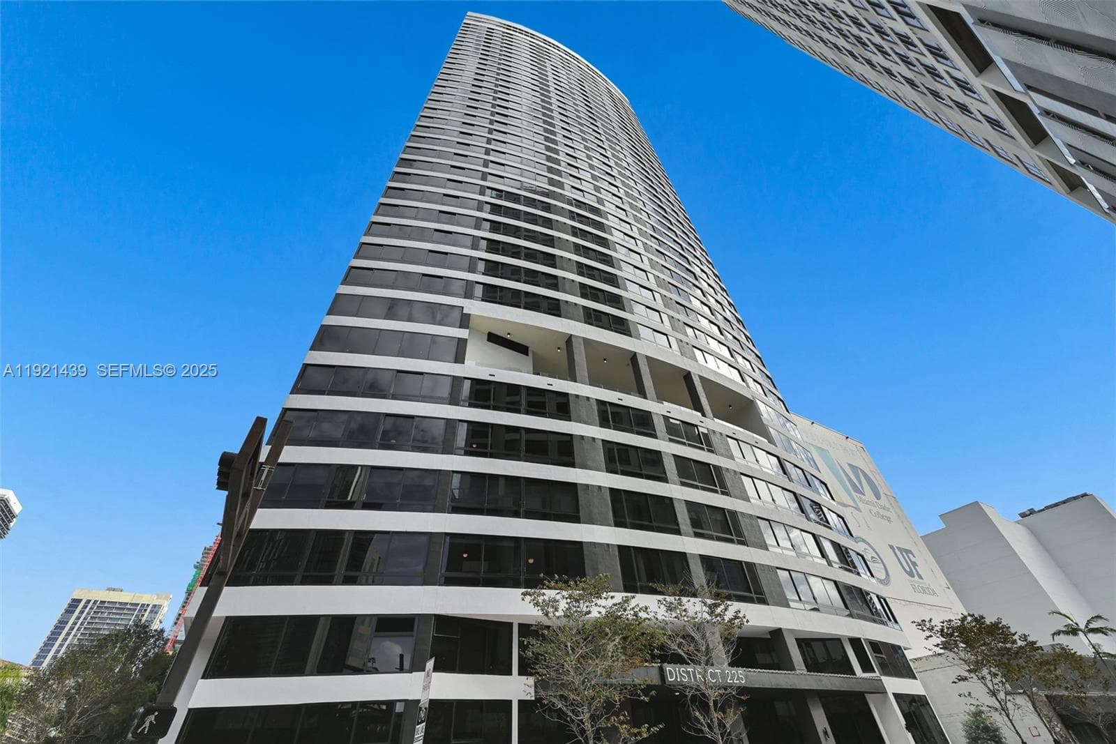 225 N Miami Avenue # 901, Miami, FL 33128 — zdjęcie 2