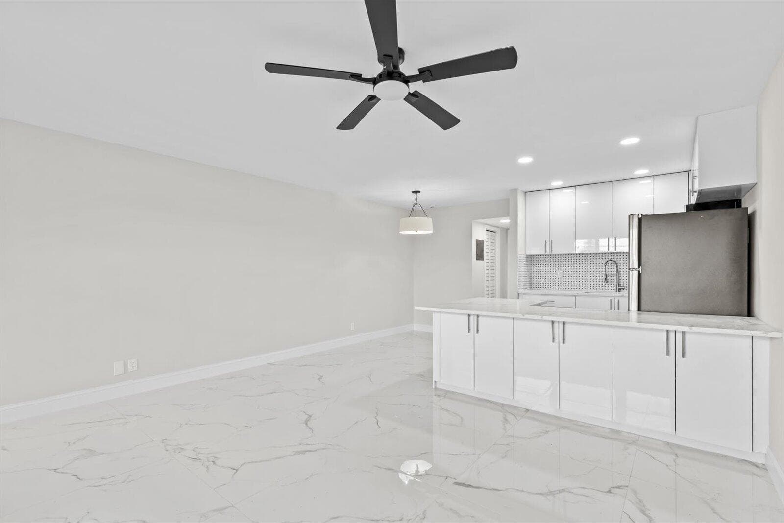 17 Andover A, West Palm Beach, FL 33417 — zdjęcie 3