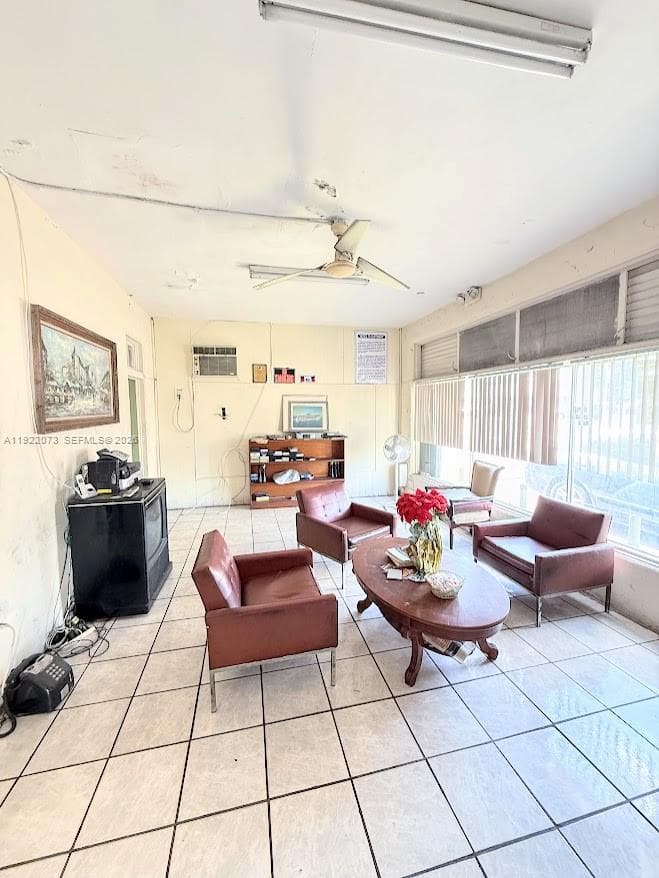 11851 W Dixie Hwy, Miami, FL 33161 — zdjęcie 5