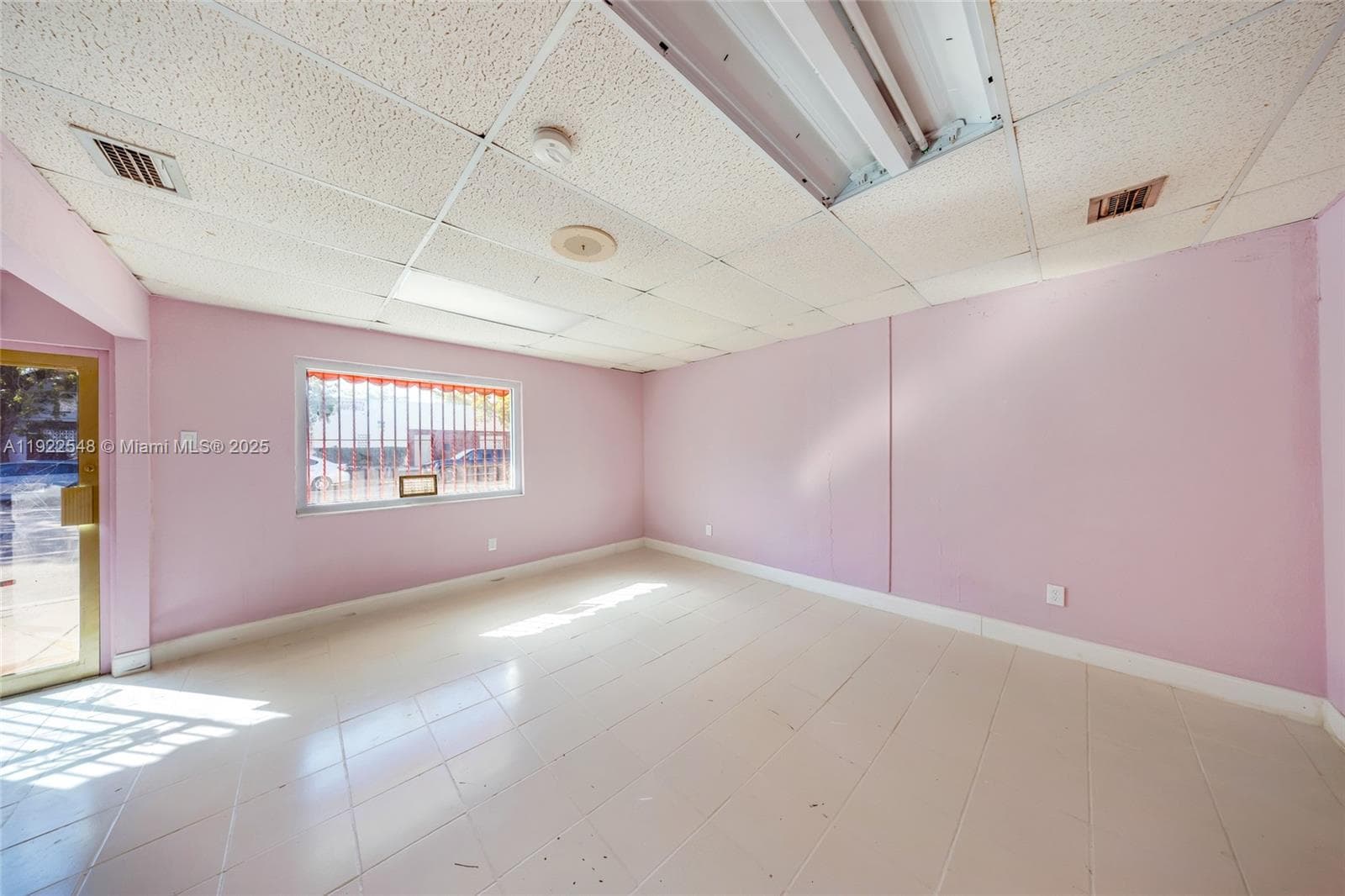159 NW 36th St, Miami, FL 33127 — zdjęcie 5