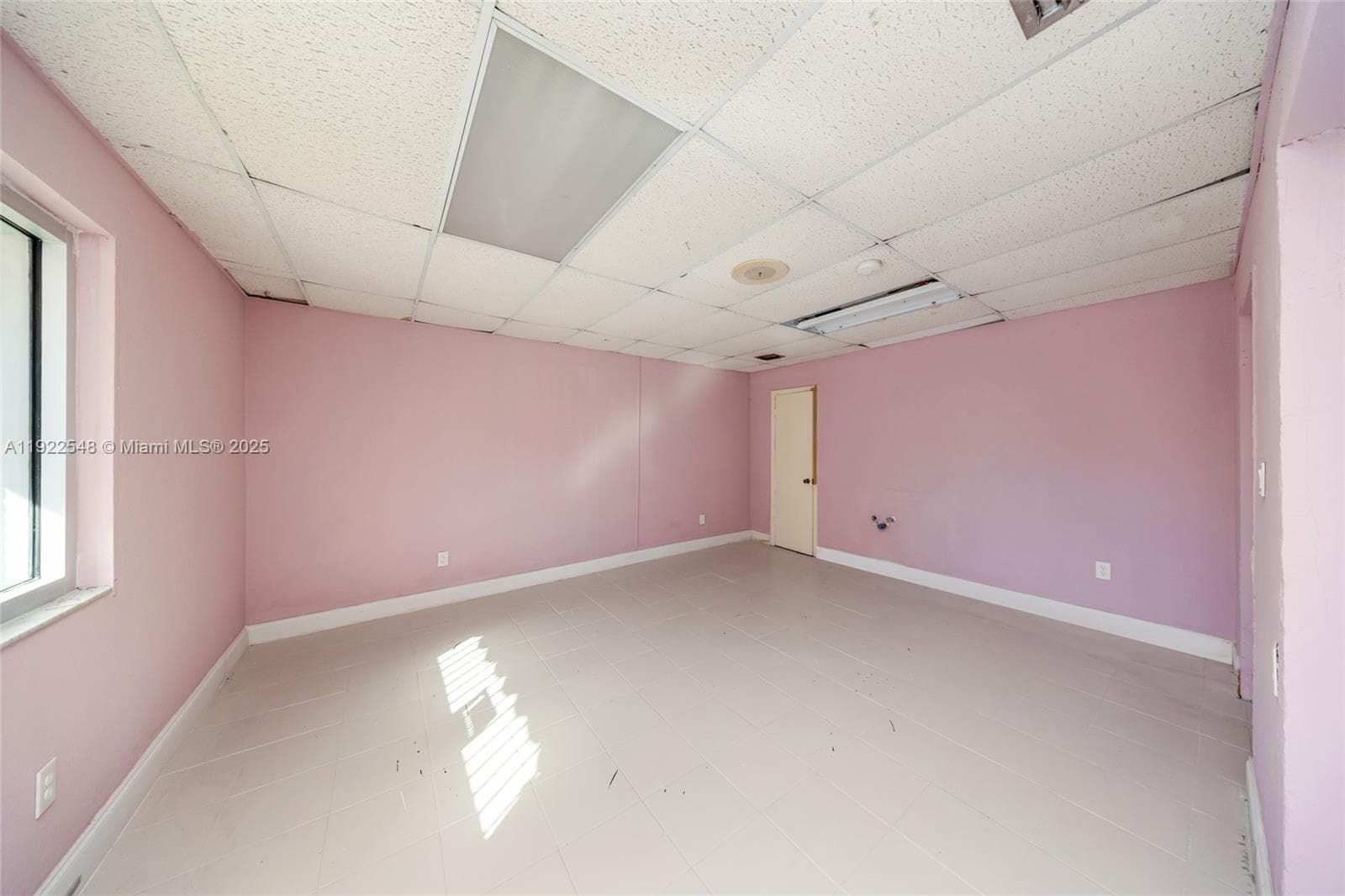 159 NW 36th St, Miami, FL 33127 — zdjęcie 4