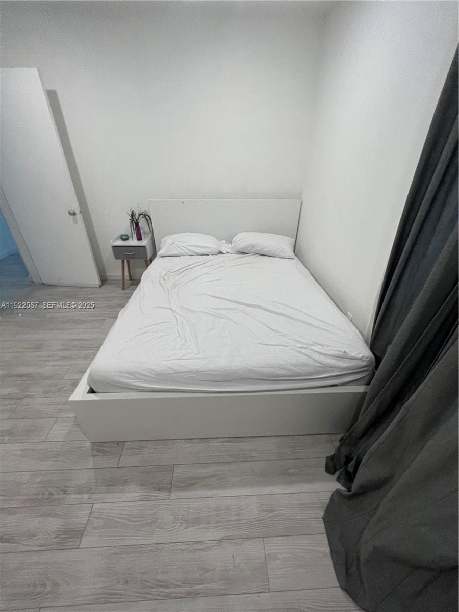 713 SW 7th Ave, Hallandale Beach, FL 33009 — zdjęcie 3