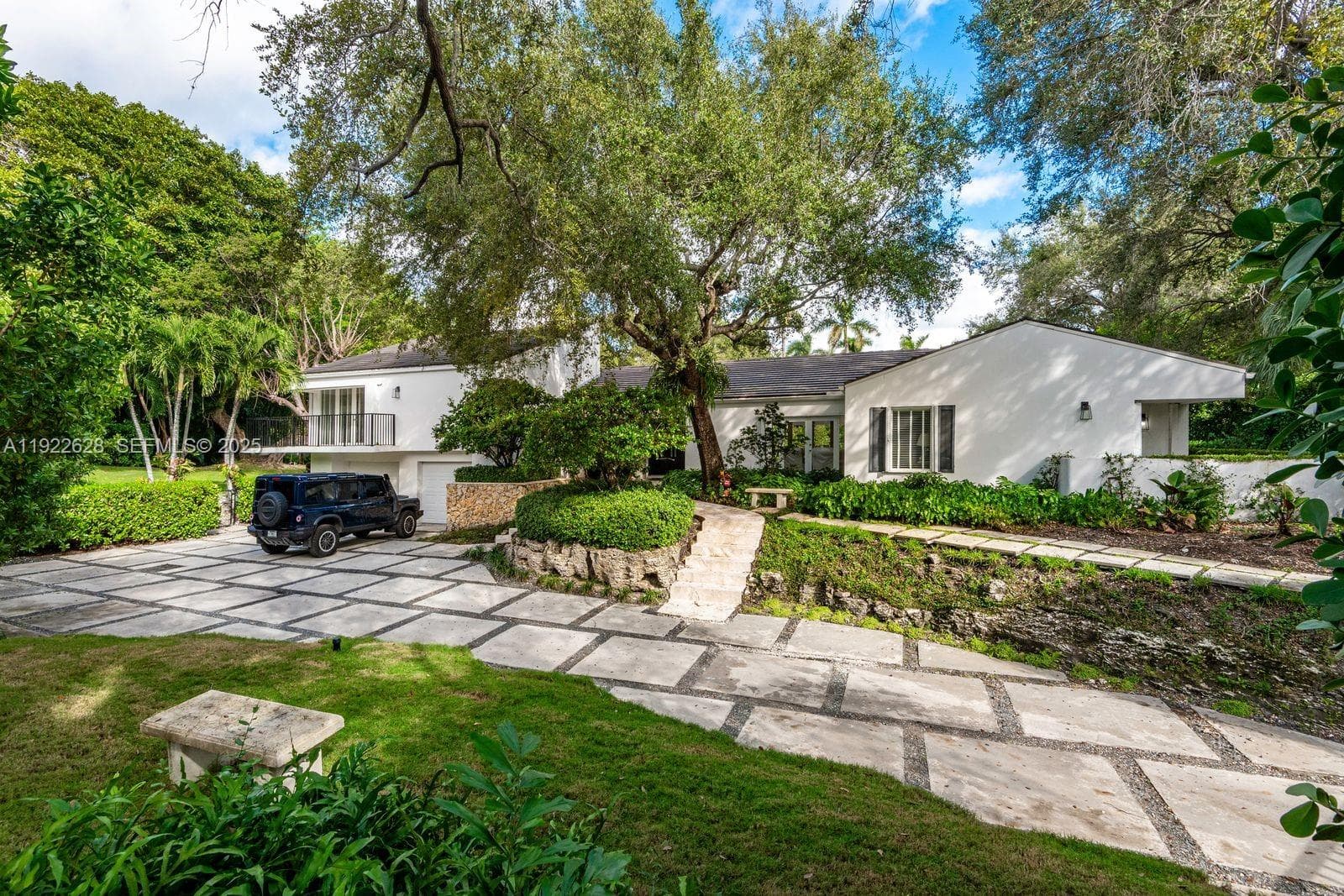 7000 Robles St, Coral Gables, FL 33143 — zdjęcie 2