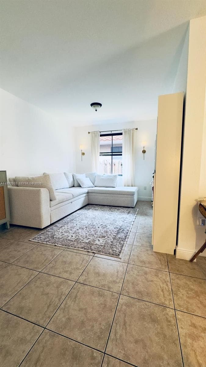 10131 NW 10th St, Miami, FL 33172 — zdjęcie 5