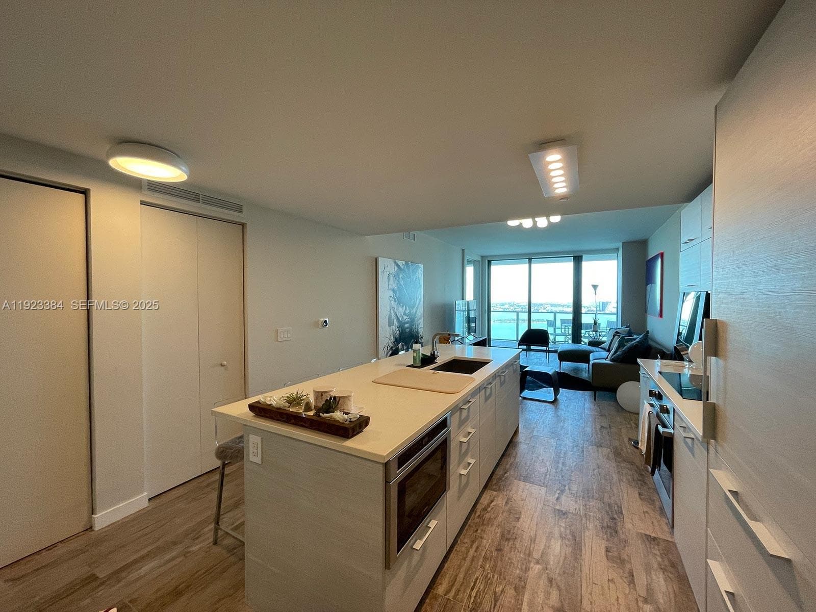 650 NE 32nd St # 3005, Miami, FL 33137 — zdjęcie 5