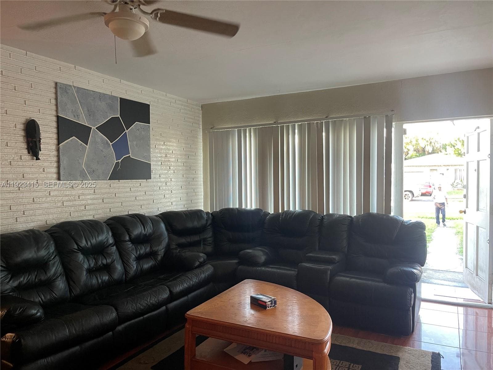 3880 NW 6th St, Lauderhill, FL 33311 — zdjęcie 2
