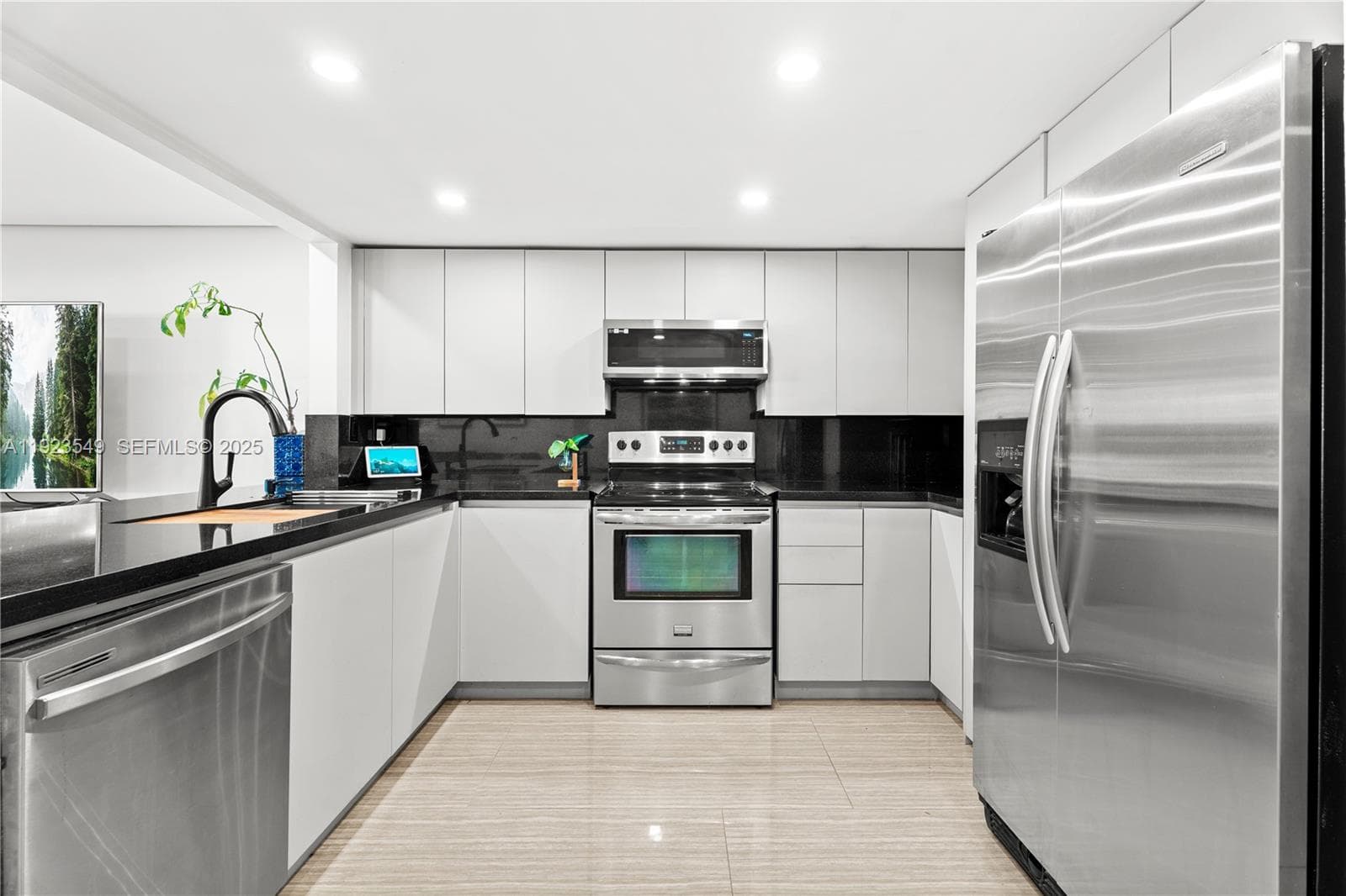 2528 N 38 Ave # D-32, Hollywood, FL 33021 — zdjęcie 5