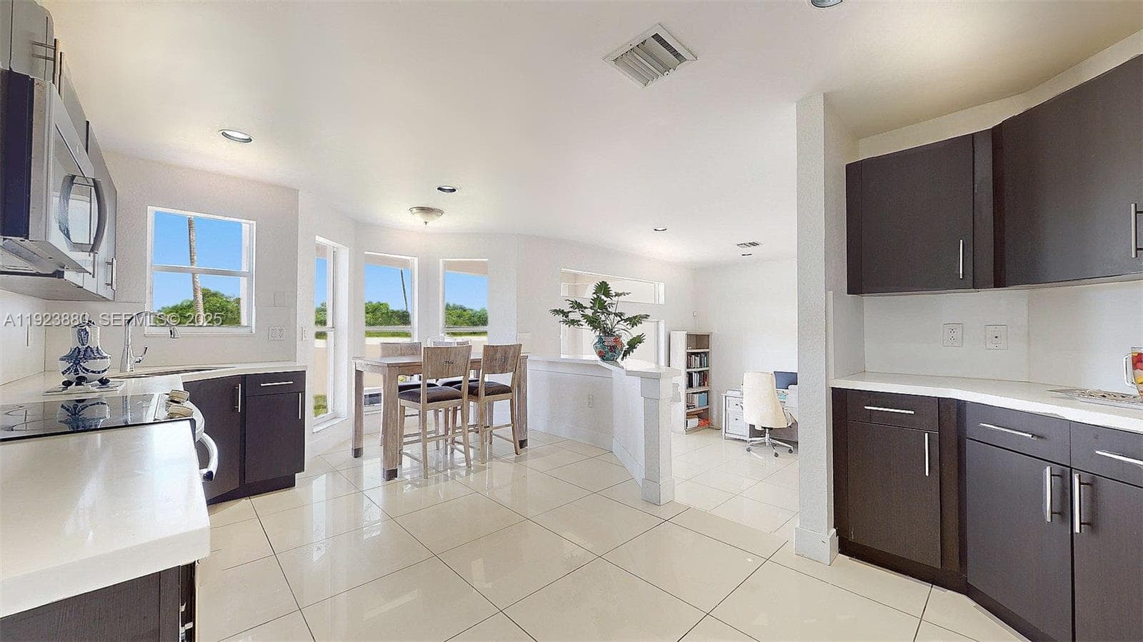 14633 SW 132nd Ave, Miami, FL 33186 — zdjęcie 5