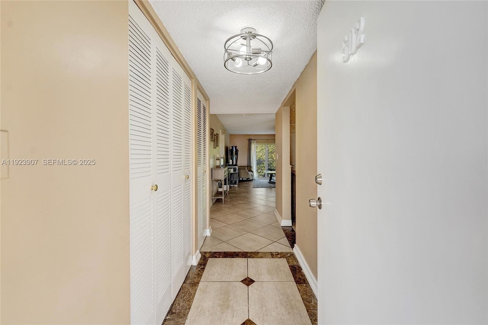 4111 Stirling Rd # 502, Dania Beach, FL 33314 — zdjęcie 4