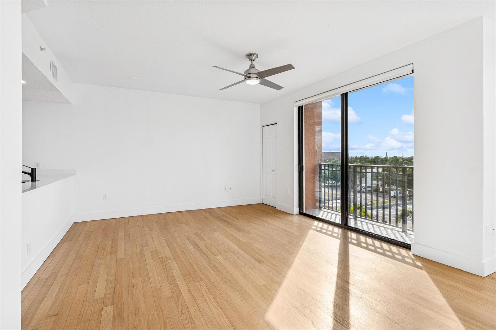 511 Lucerne Avenue # 416, FL 33460 — zdjęcie 5