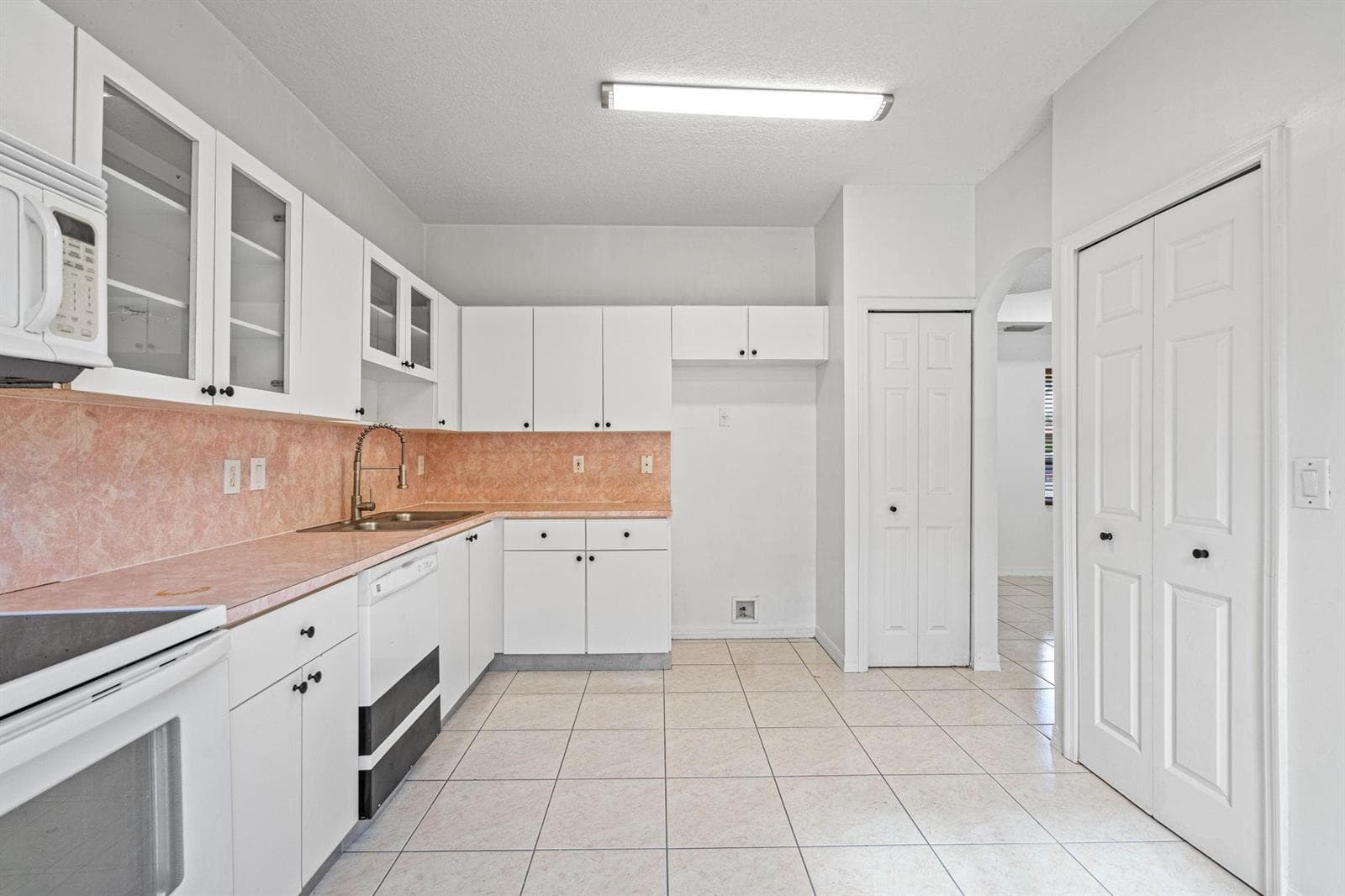8520 NW 139th Terrace # 1602, Miami Lakes, FL 33016 — zdjęcie 3
