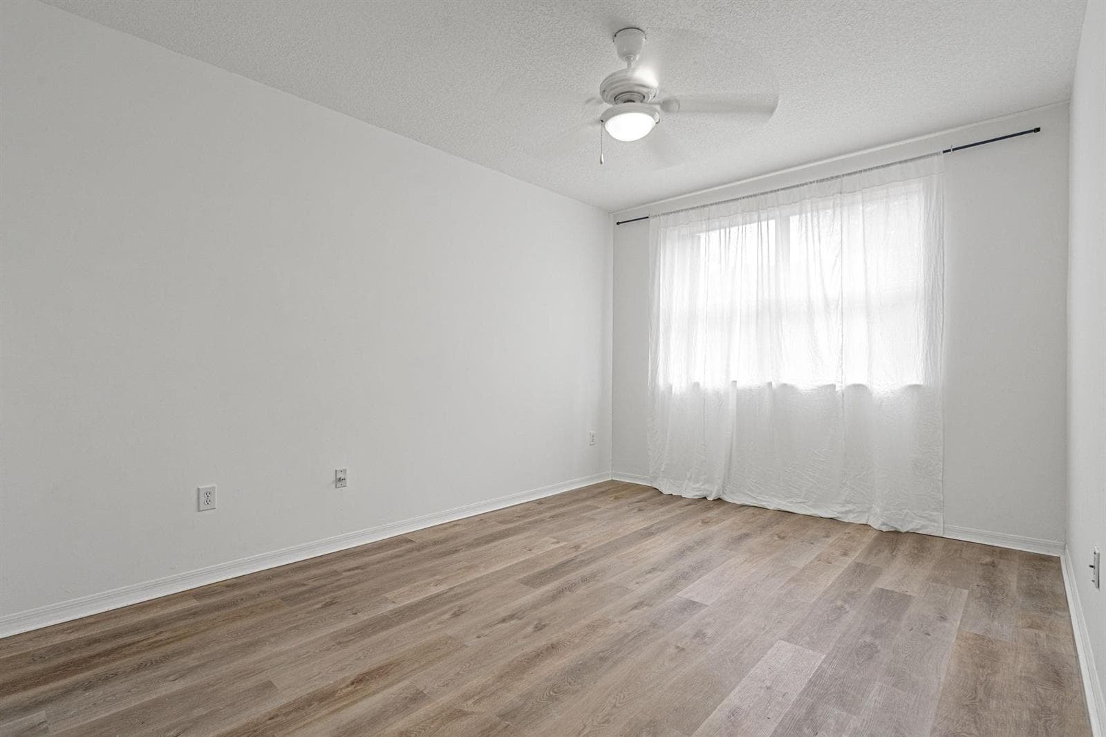 8520 NW 139th Terrace # 1602, Miami Lakes, FL 33016 — zdjęcie 4