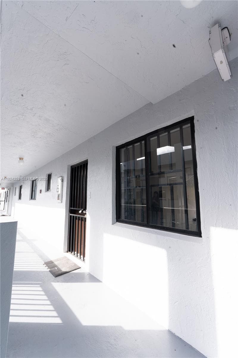 5300 W 21st Ct # 311, Hialeah, FL 33016
