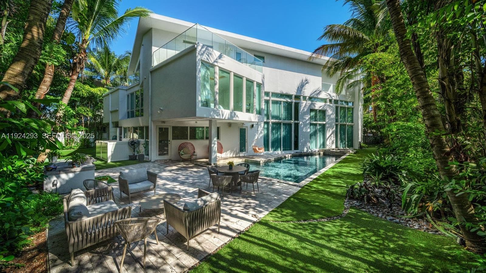 480 Ocean Blvd, Golden Beach, FL 33160 — zdjęcie 3