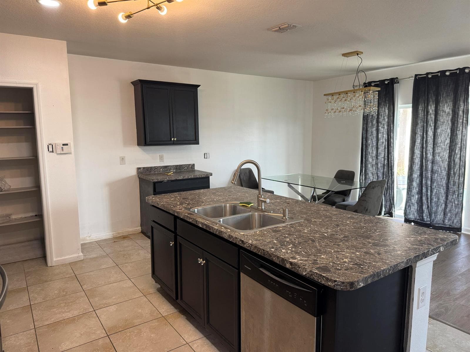 11217 SW Sophronia Street, Port St. Lucie, FL 34987 — zdjęcie 2