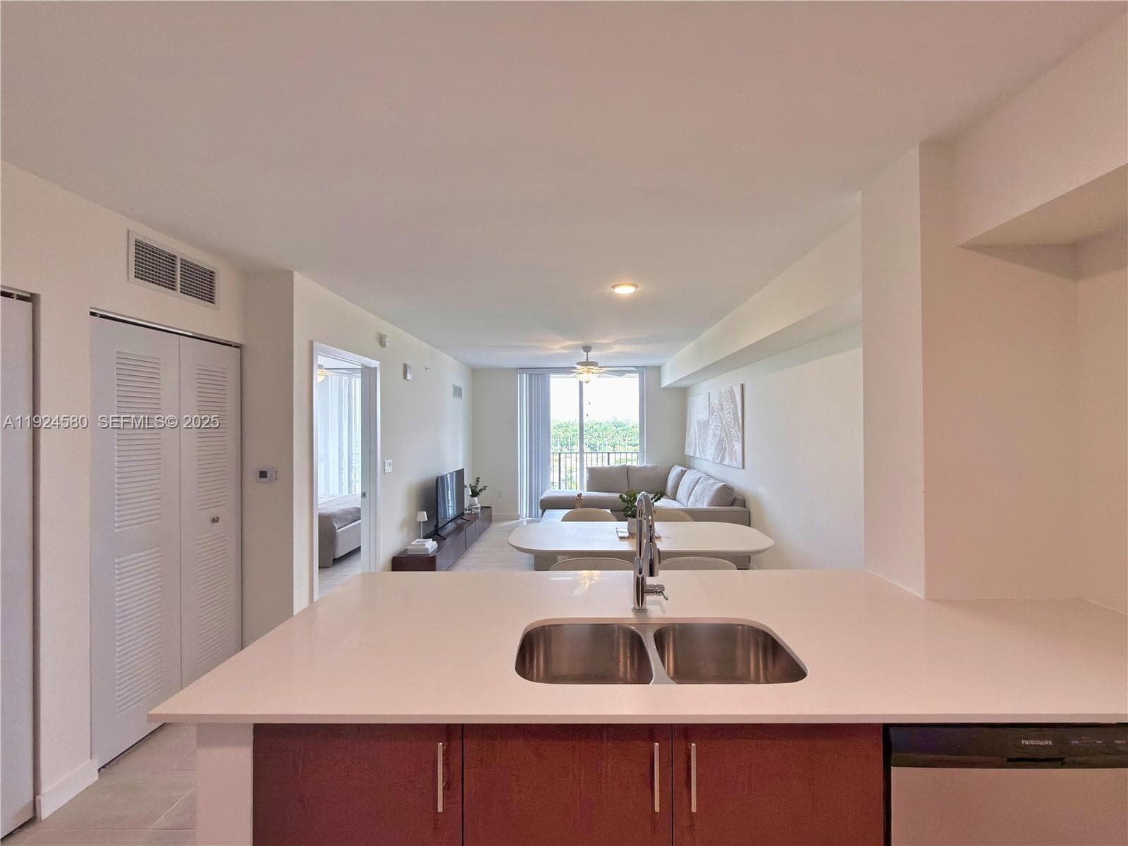 11239 NW 4th Ter # A1.20, Sweetwater, FL 33172 — zdjęcie 3