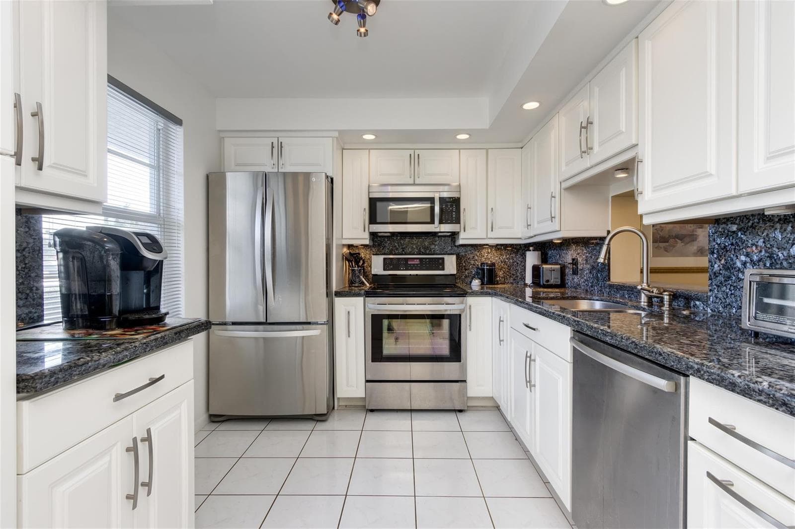 190 SE 5th Avenue # 108, Dania Beach, FL 33004 — zdjęcie 2