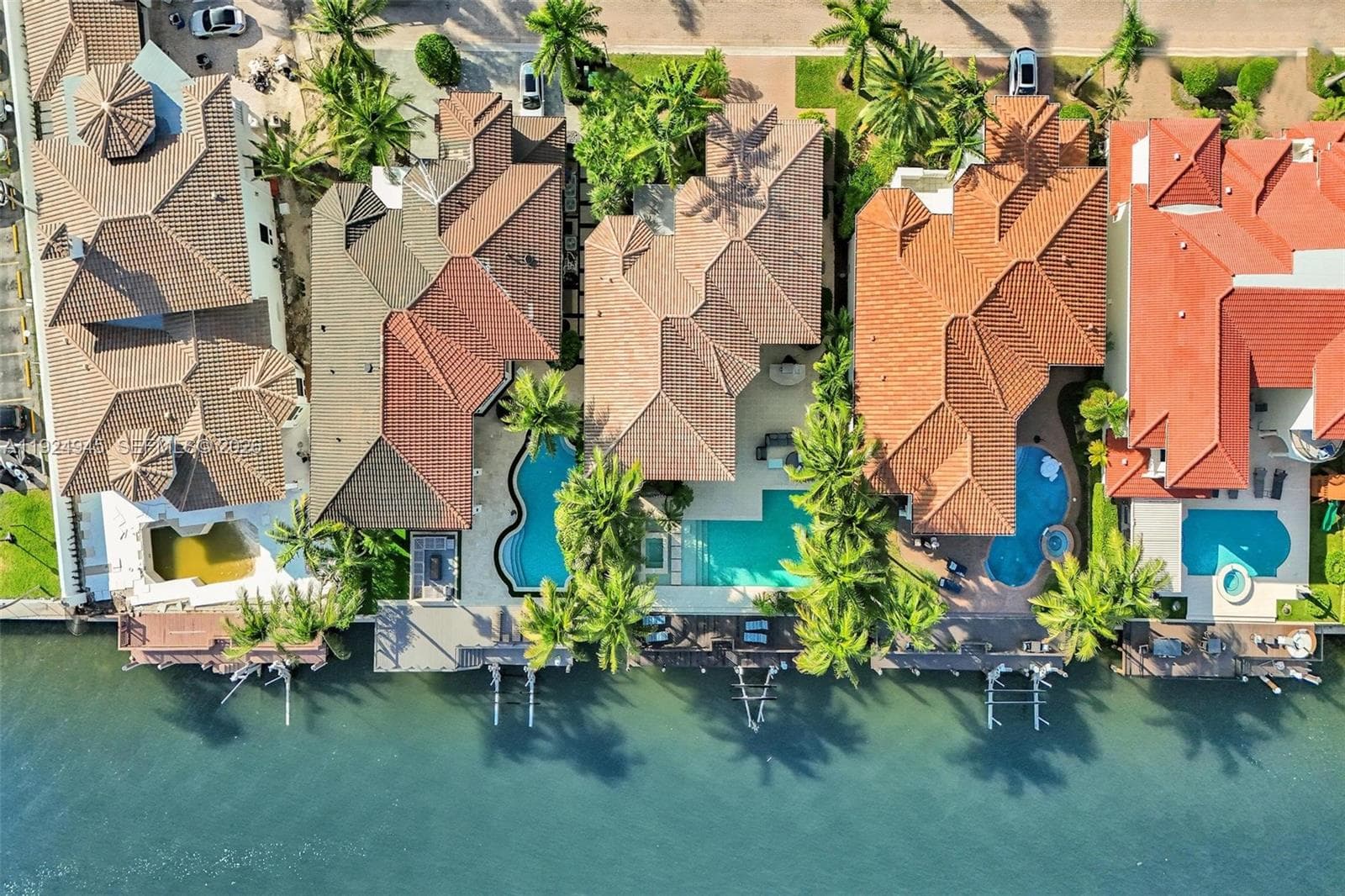 1575 Windjammer Way, Hollywood, FL 33019 — zdjęcie 3