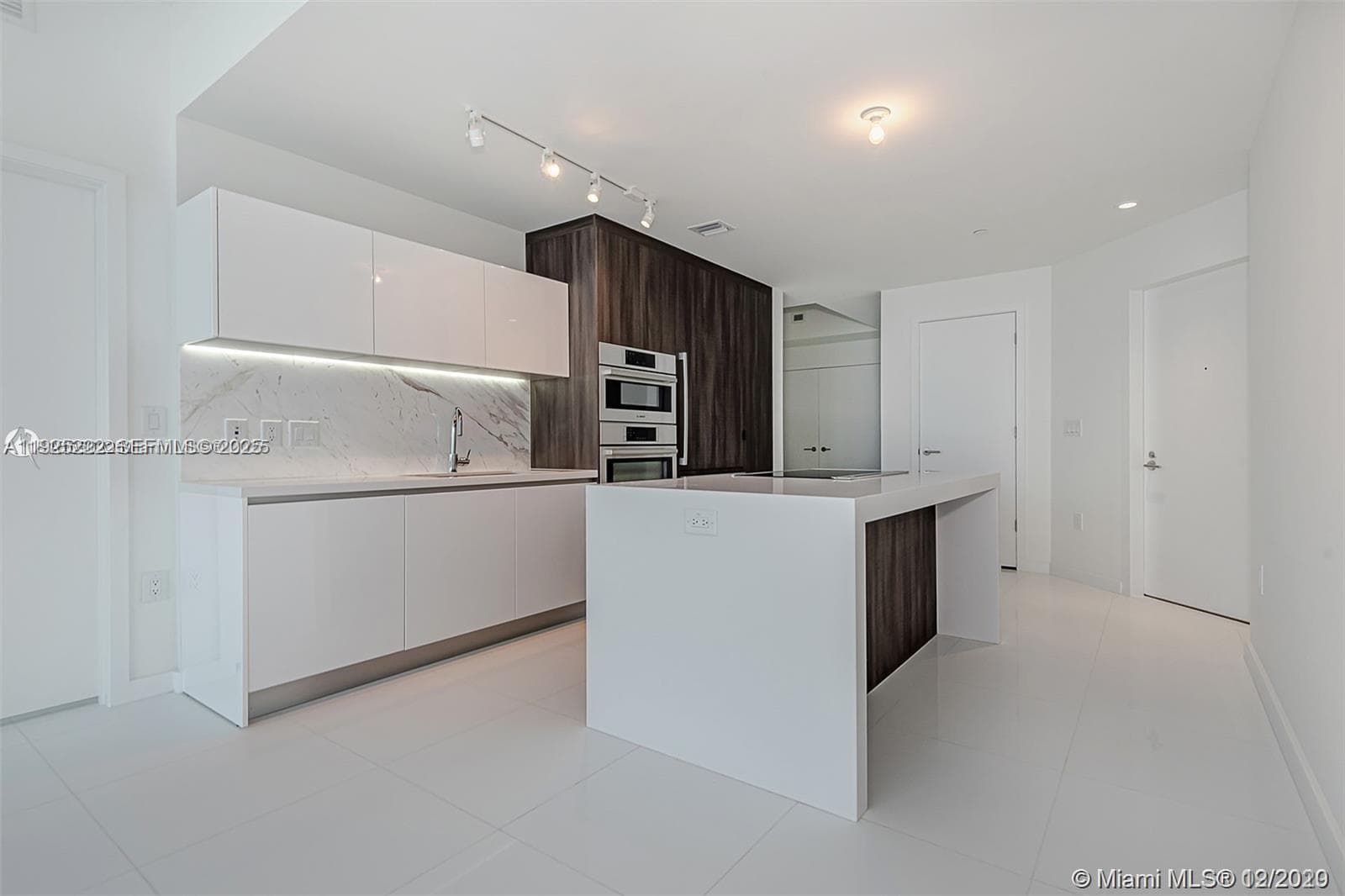 851 NE 1st Ave # 1608, Miami, FL 33132 — zdjęcie 3