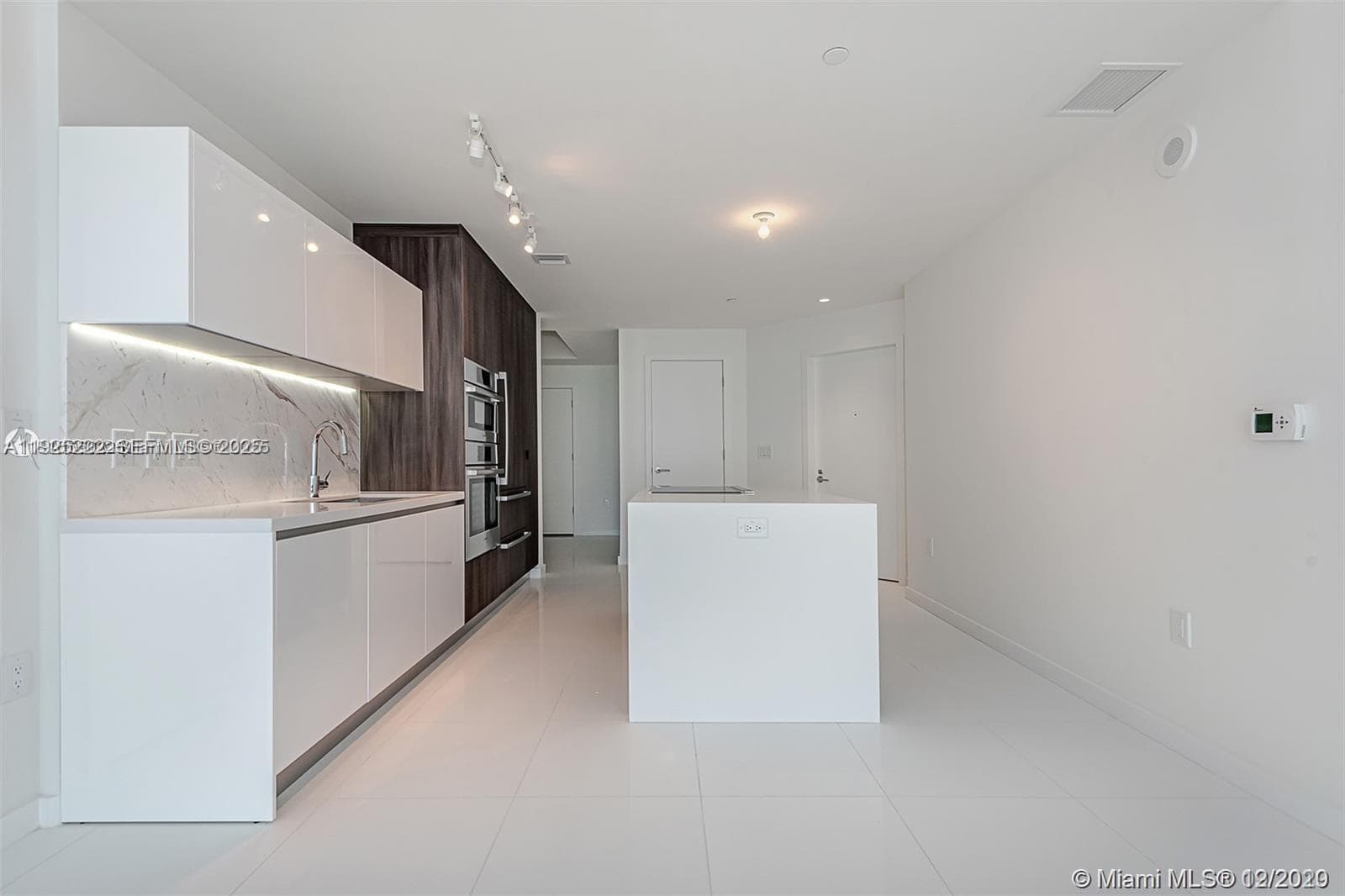 851 NE 1st Ave # 1608, Miami, FL 33132 — zdjęcie 4