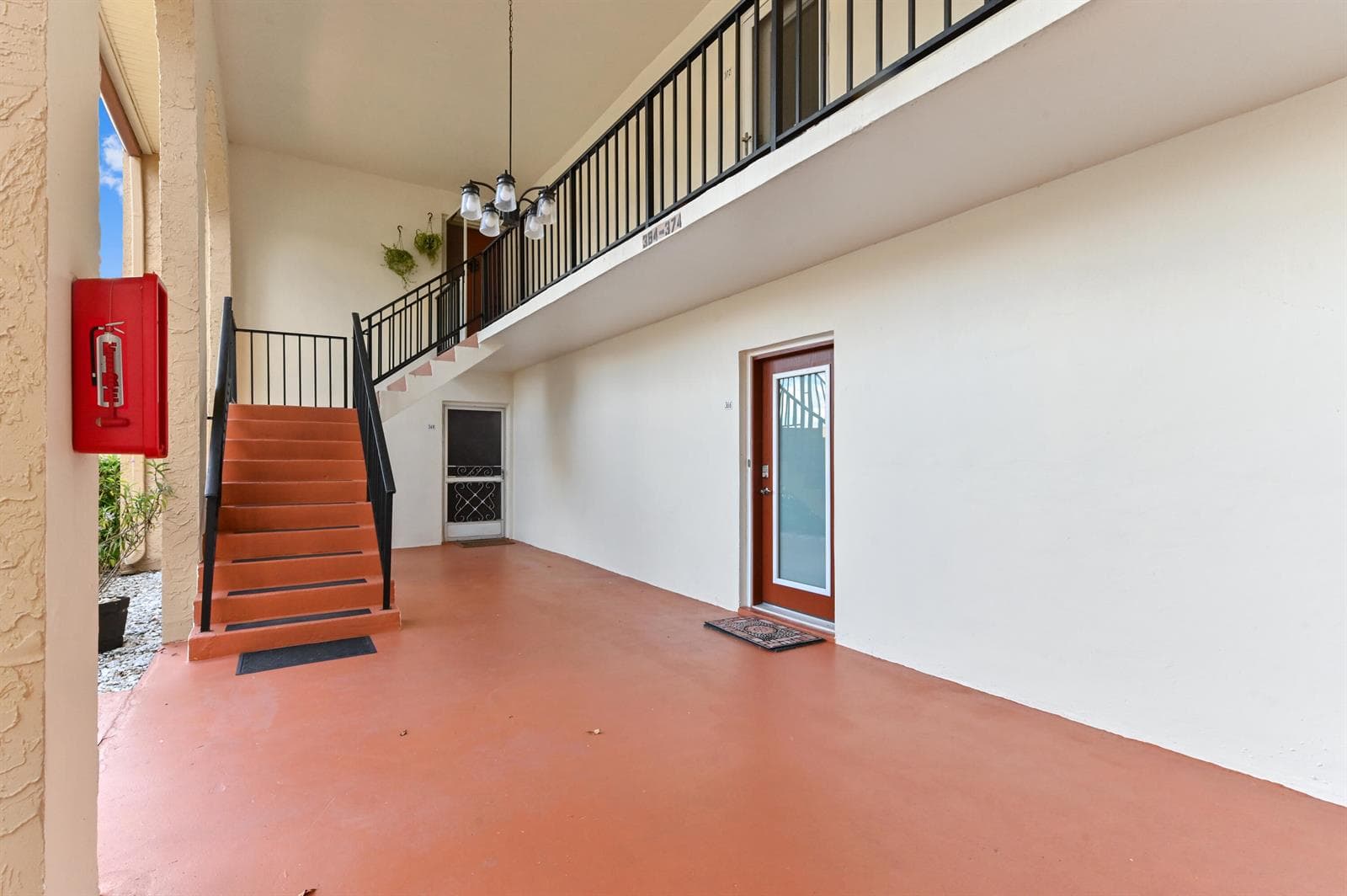368 Lake Frances Drive, West Palm Beach, FL 33411 — zdjęcie 2