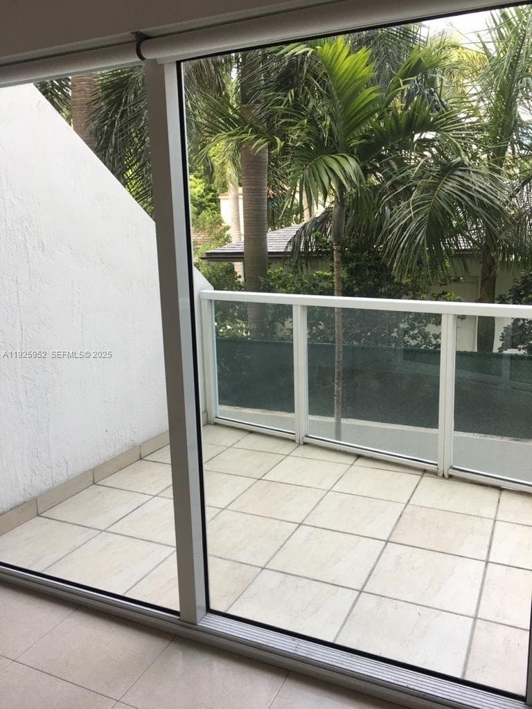 1650 Brickell Ave # 111, Miami, FL 33129 — zdjęcie 2