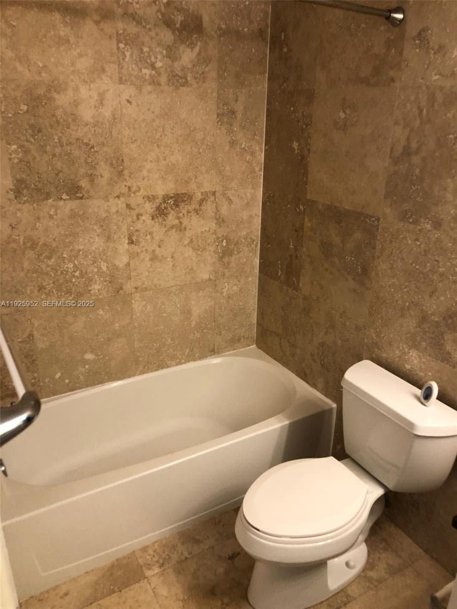 1650 Brickell Ave # 111, Miami, FL 33129 — zdjęcie 3