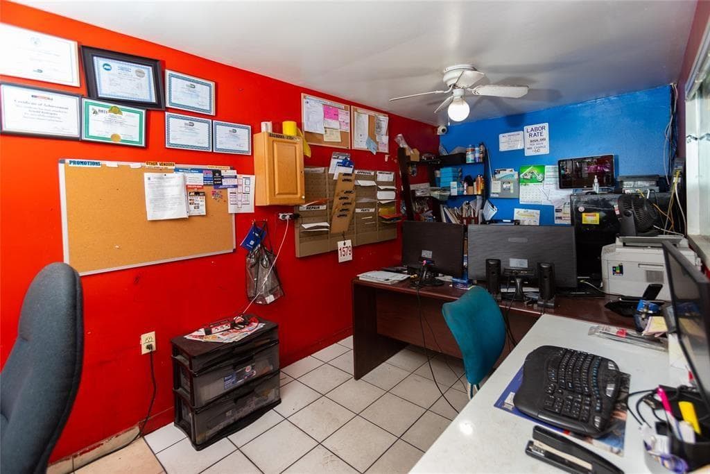 669 NW 26th Street, Miami, FL 33127 — zdjęcie 4