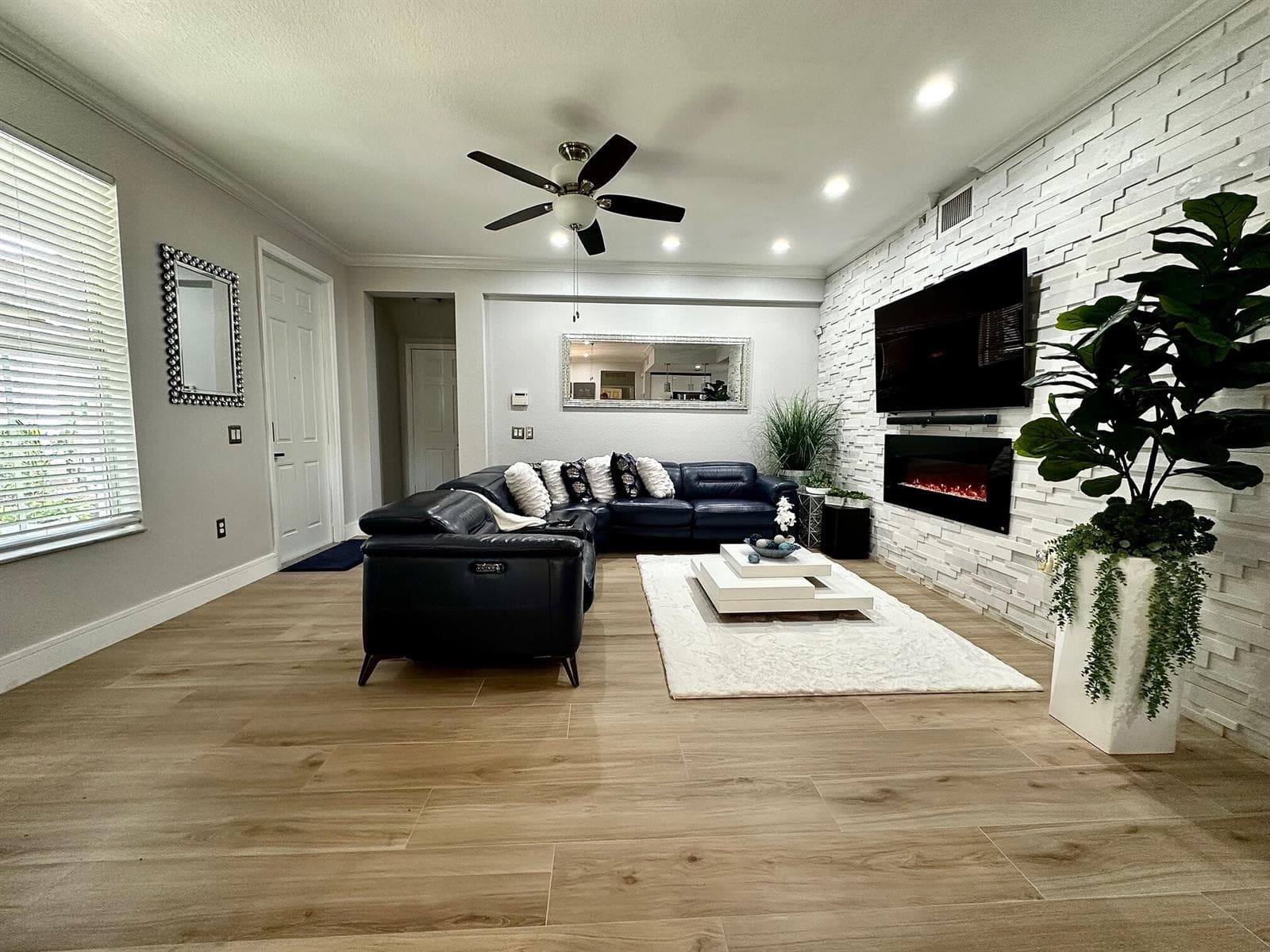 4720 Mimosa Place # 905, Coconut Creek, FL 33073 — zdjęcie 2