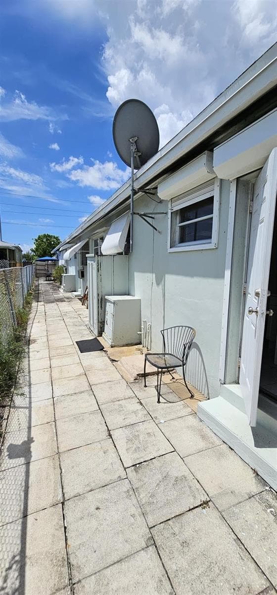 2211 Lincoln Street # 11, Hollywood, FL 33020 — zdjęcie 5