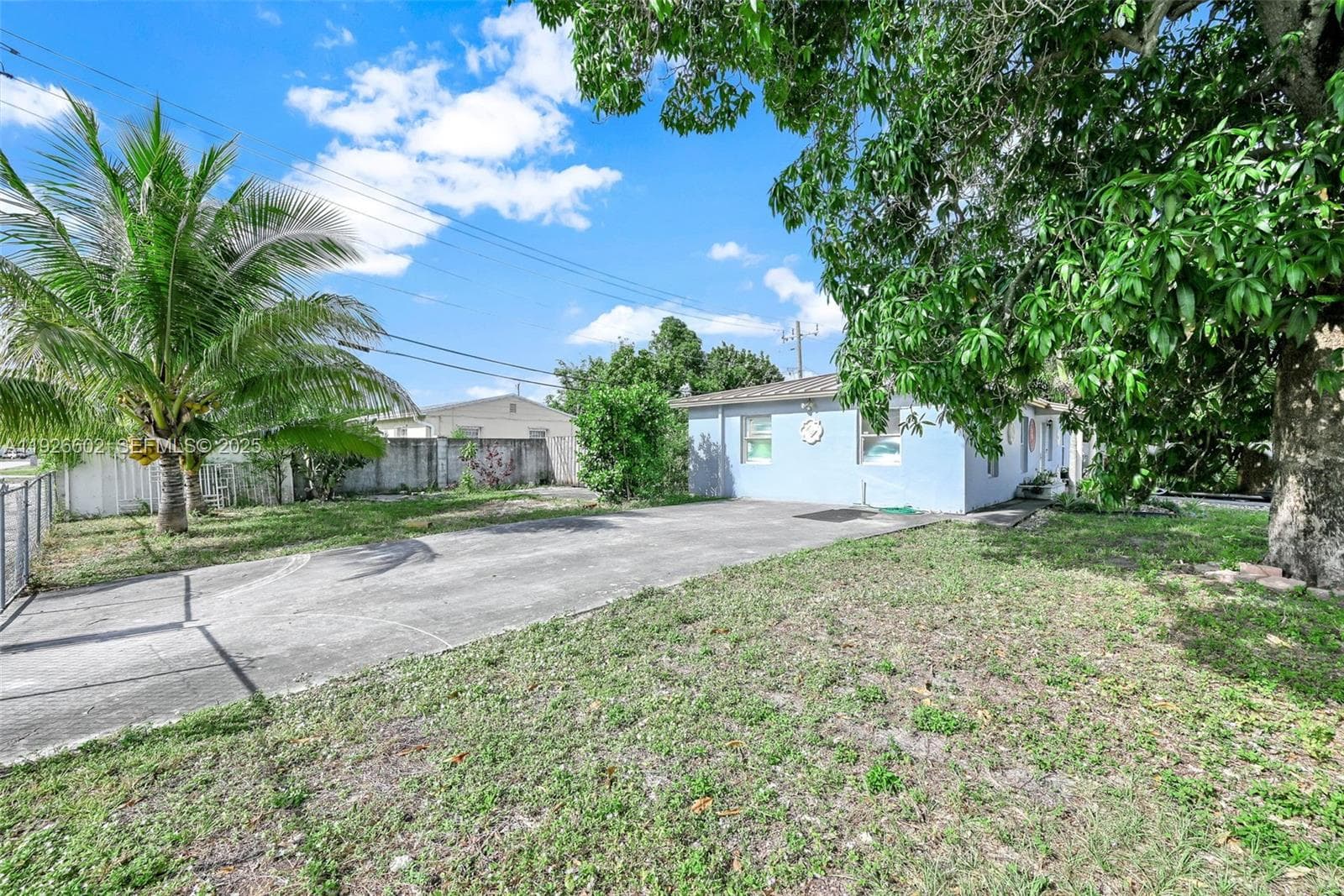 4020 E 10th Ave, Hialeah, FL 33013 — zdjęcie 5