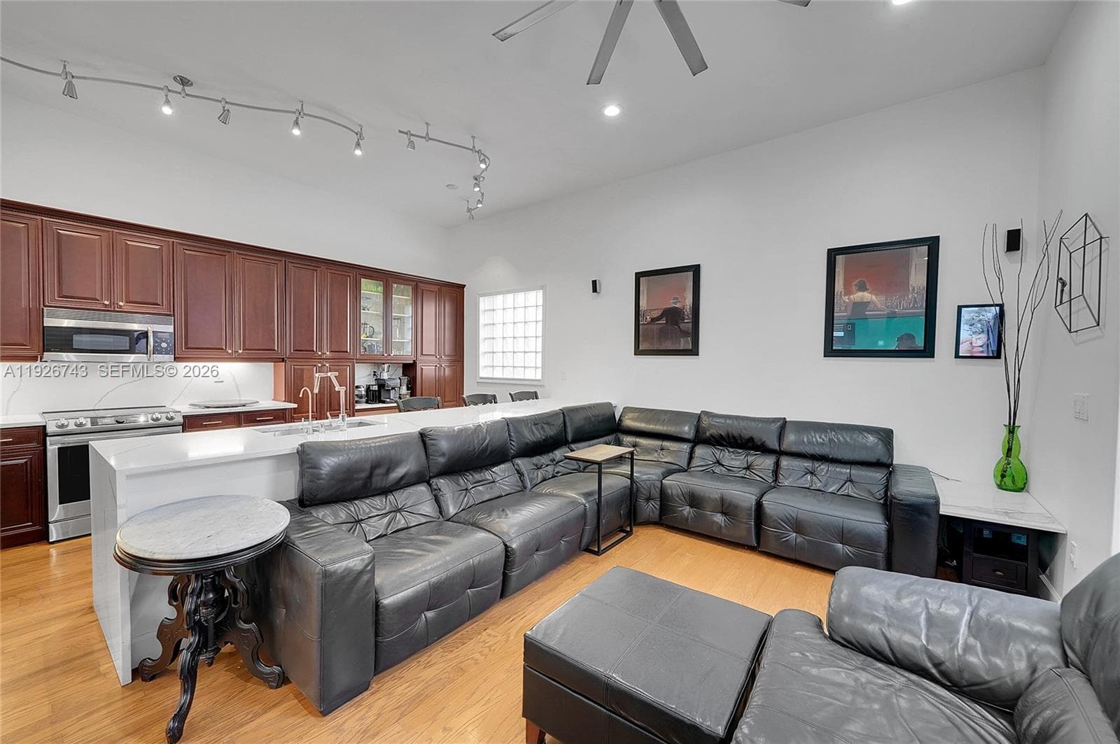 1135 Satinleaf St, Hollywood, FL 33019 — zdjęcie 3