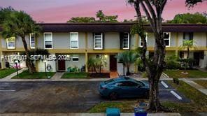 3331 Farragut St # 8A, Hollywood, FL 33021 — zdjęcie 3