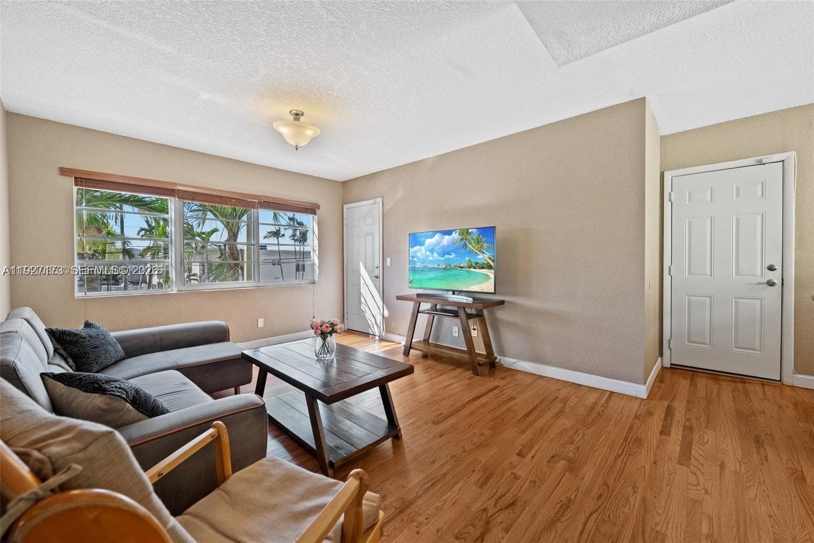 8345 Byron Ave # 6, Miami Beach, FL 33141 — zdjęcie 2