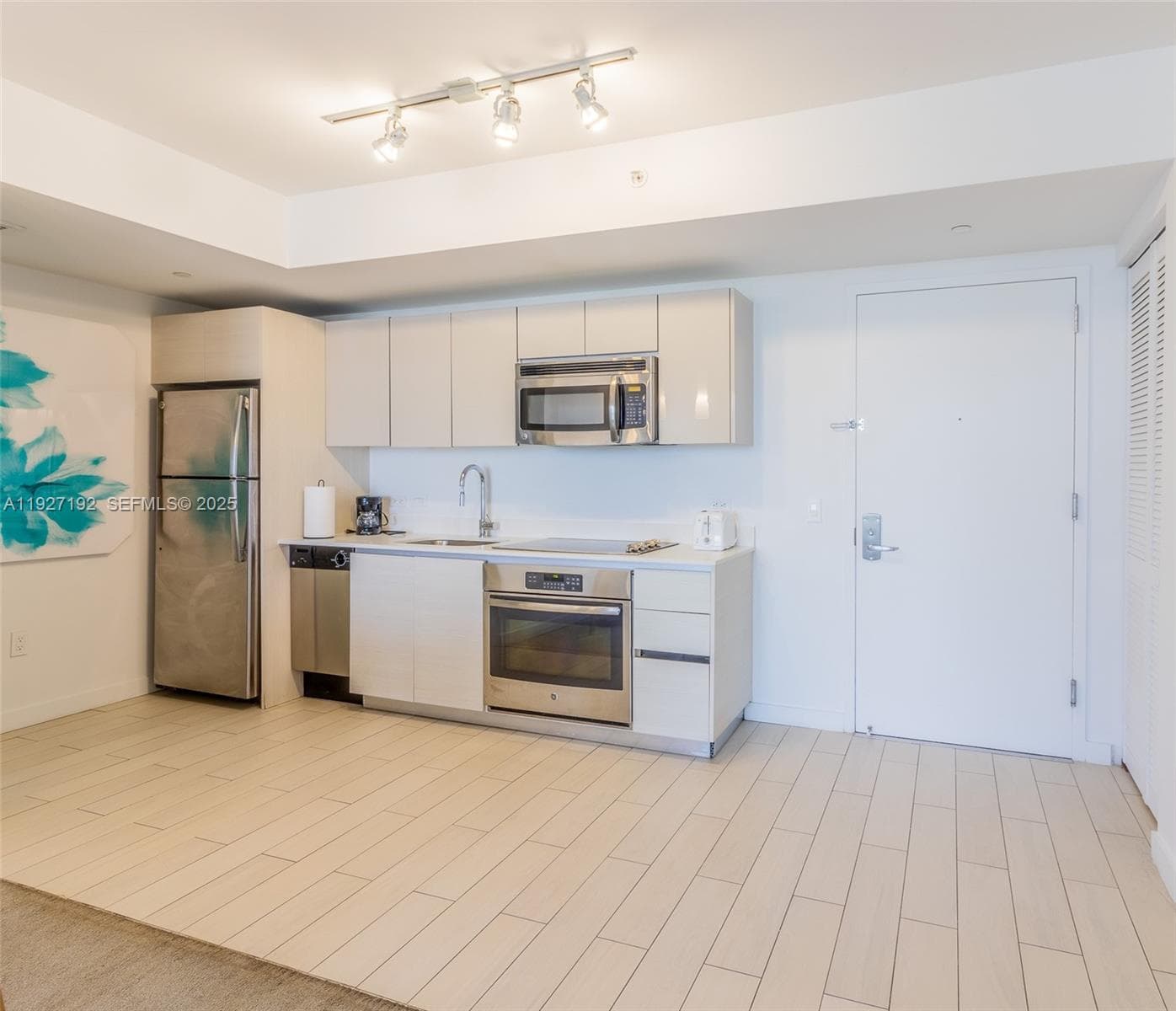 2602 E Hallandale Beach Blvd # R708, Hallandale Beach, FL 33009 — zdjęcie 4