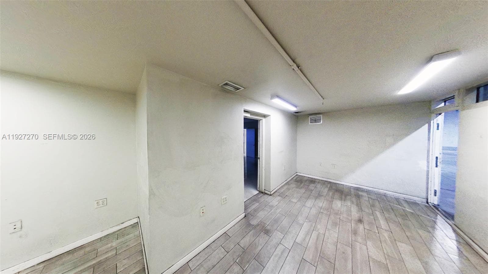 3121 E 11th Ave # 3121, Hialeah, FL 33013 — zdjęcie 5