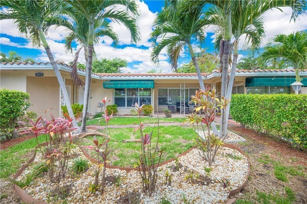 2613-2615 NE 33rd Avenue, Fort Lauderdale, FL 33308 — zdjęcie 2