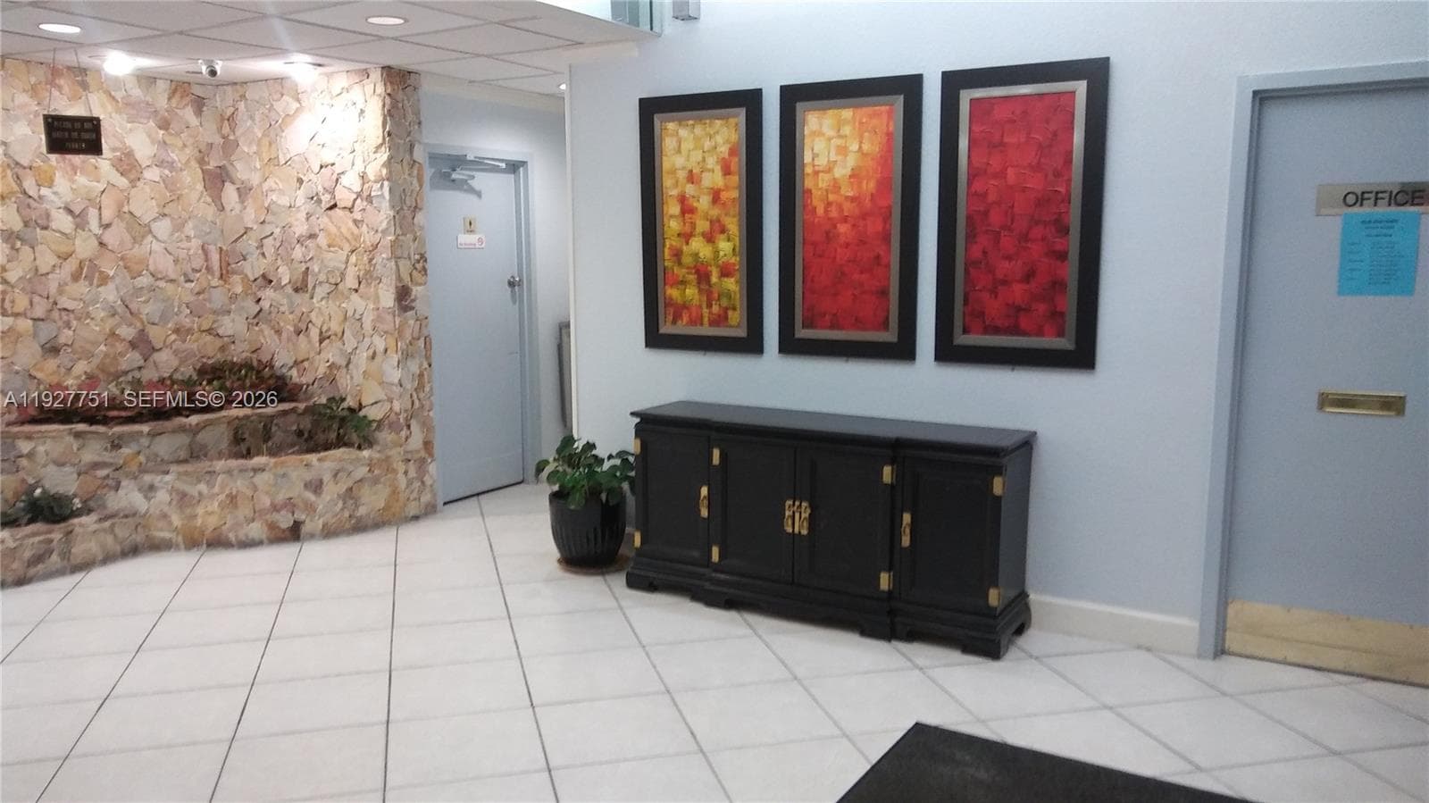 1000 Saint Charles Pl # L2, Pembroke Pines, FL 33026 — zdjęcie 3