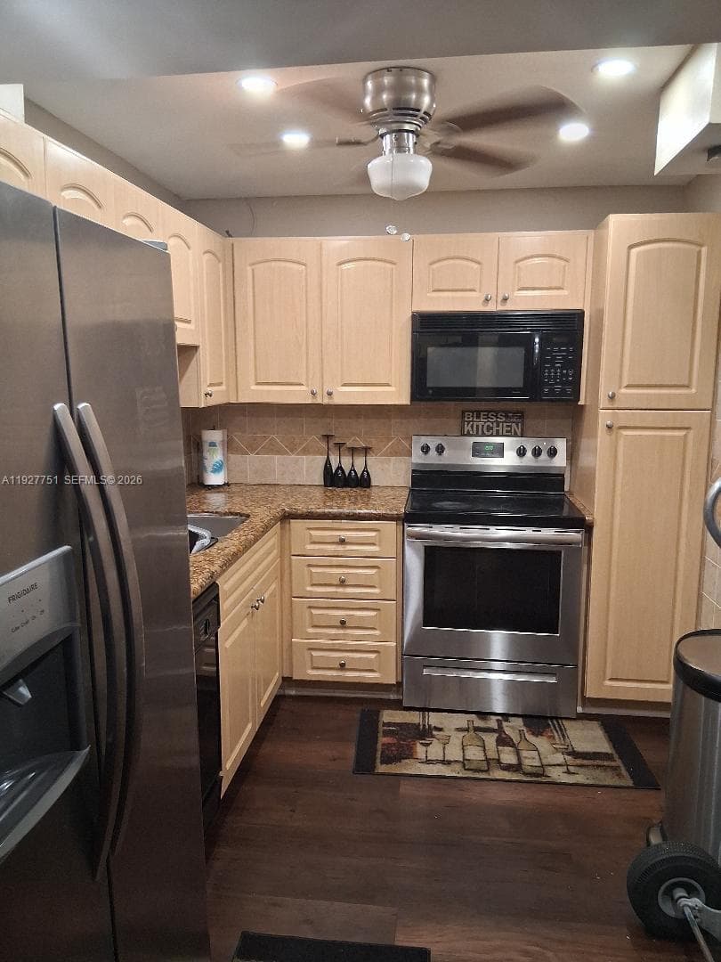 1000 Saint Charles Pl # L2, Pembroke Pines, FL 33026 — zdjęcie 4