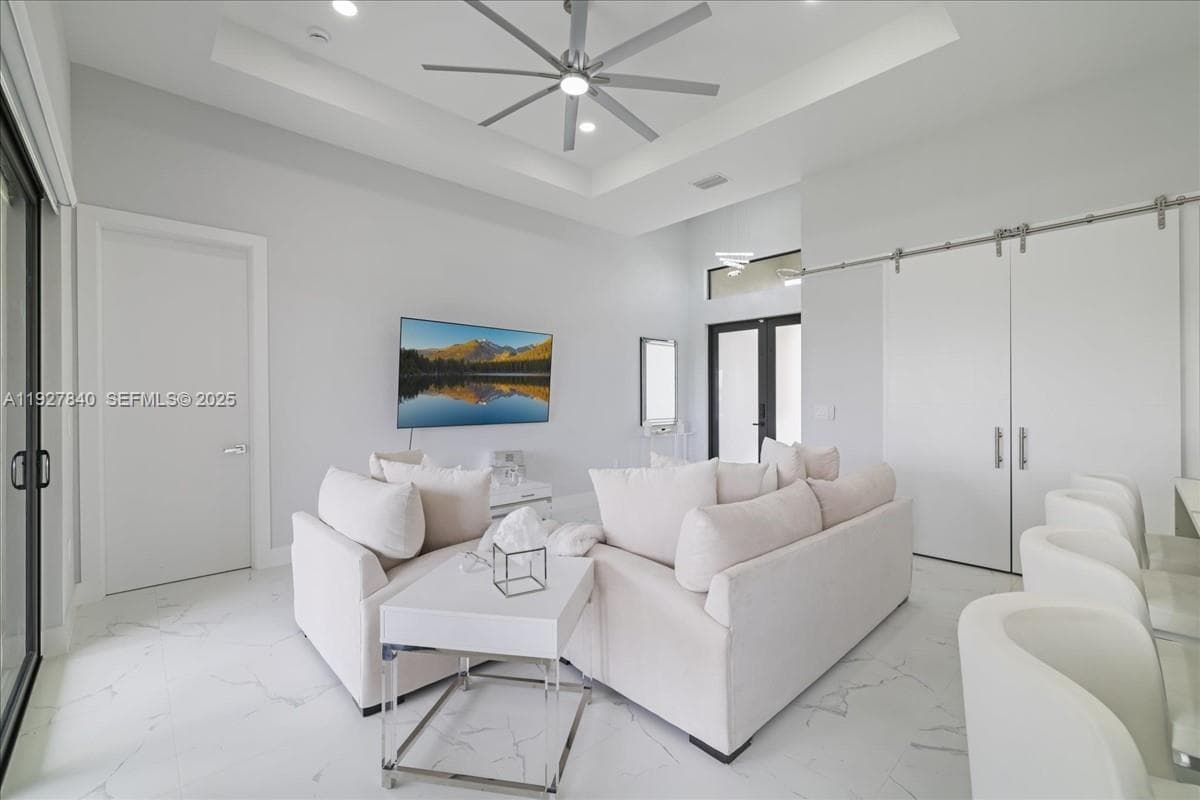 1310 NW 10TH Ter, Other City - In The State Of Florida, FL 33993 — zdjęcie 3