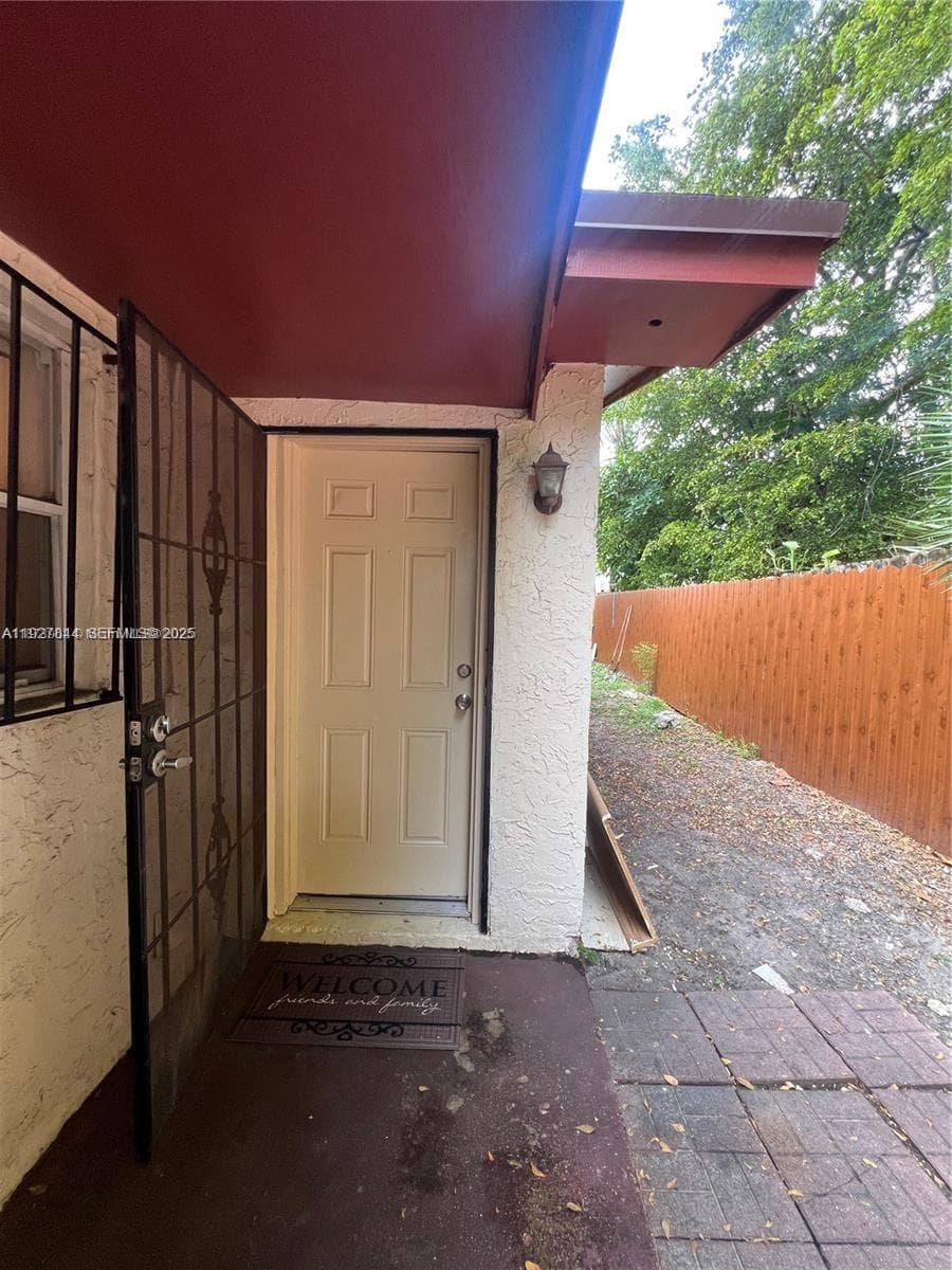 1581 NE 117 ST, Miami, FL 33161 — zdjęcie 5