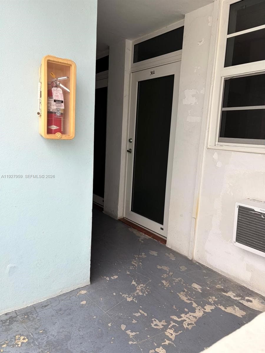 335 Collins Ave # 302, Miami Beach, FL 33139 — zdjęcie 4