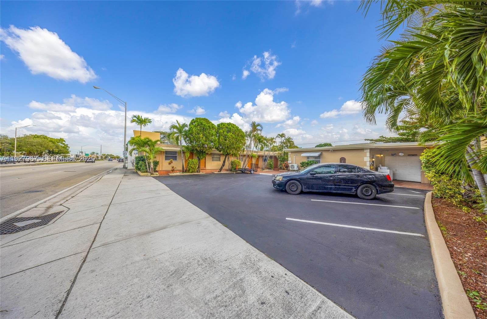 6124 Pembroke Rd, Miramar, FL 33023 — zdjęcie 2